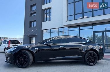 Лифтбек Tesla Model S 2015 в Ивано-Франковске