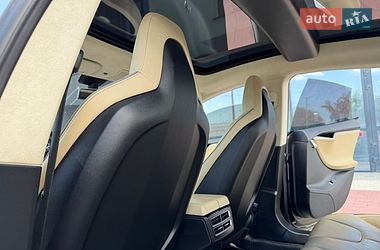 Лифтбек Tesla Model S 2015 в Ивано-Франковске