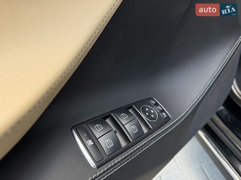 Лифтбек Tesla Model S 2015 в Ивано-Франковске