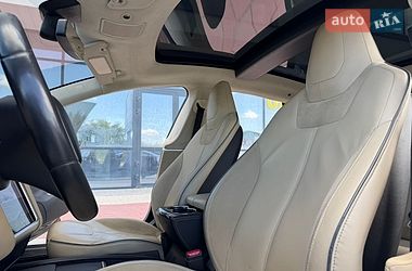 Лифтбек Tesla Model S 2015 в Ивано-Франковске