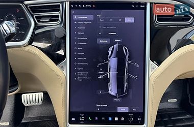 Лифтбек Tesla Model S 2015 в Ивано-Франковске