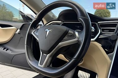 Лифтбек Tesla Model S 2015 в Ивано-Франковске