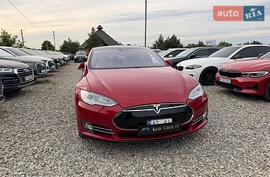 Ліфтбек Tesla Model S 2016 в Івано-Франківську
