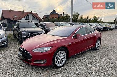 Ліфтбек Tesla Model S 2016 в Івано-Франківську