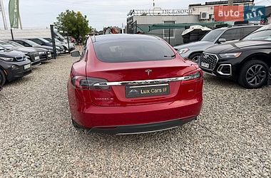 Ліфтбек Tesla Model S 2016 в Івано-Франківську