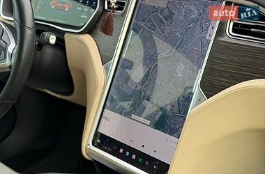 Ліфтбек Tesla Model S 2016 в Івано-Франківську