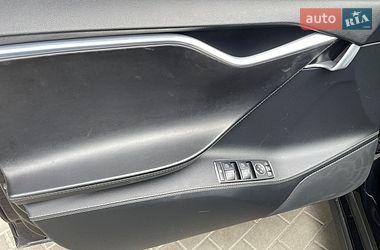 Ліфтбек Tesla Model S 2015 в Києві