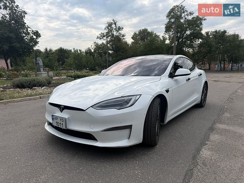 Лифтбек Tesla Model S 2021 в Запорожье