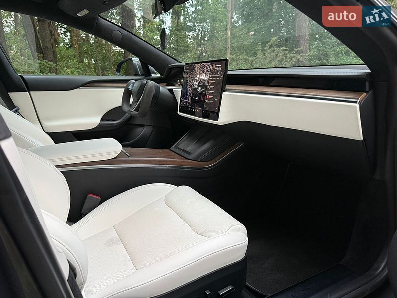 Ліфтбек Tesla Model S 2021 в Львові фото 18 Ліфтбек Tesla Model S 2021 в Львові
