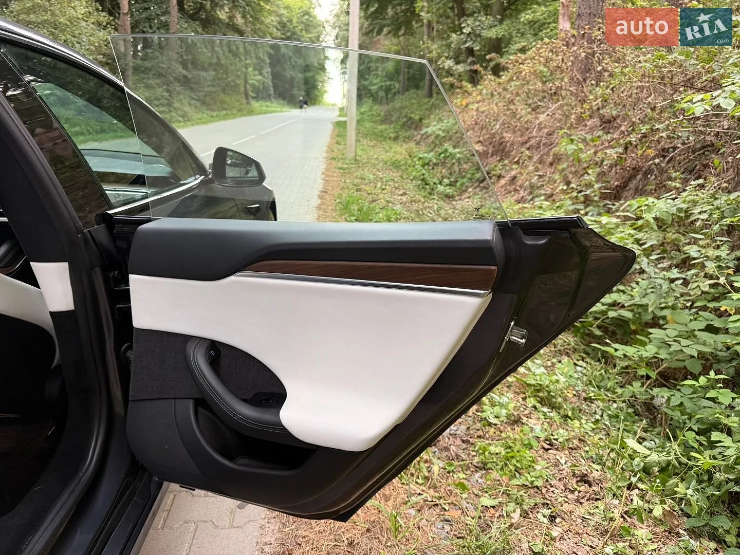 2021 Tesla Model S - мініатюра 27