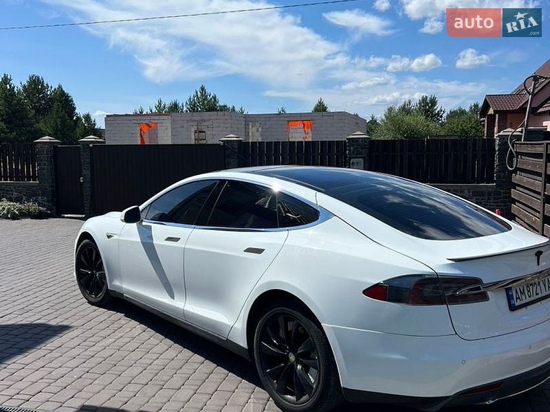 Ліфтбек Tesla Model S 2014 в Житомирі фото 9 Ліфтбек Tesla Model S 2014 в Житомирі