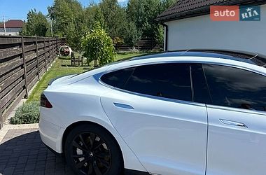 Лифтбек Tesla Model S 2014 в Житомире
