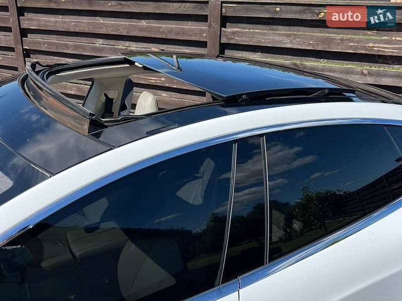 Лифтбек Tesla Model S 2014 в Житомире