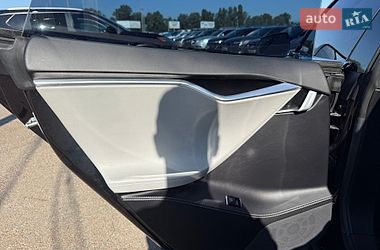 Ліфтбек Tesla Model S 2016 в Києві