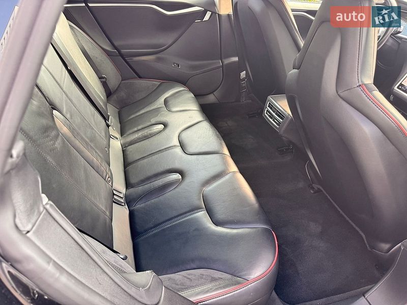Ліфтбек Tesla Model S 2012 в Києві