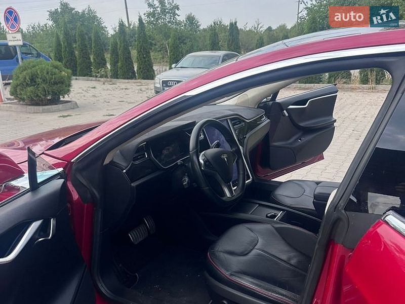 Ліфтбек Tesla Model S 2012 в Бучачі