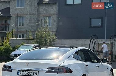 Ліфтбек Tesla Model S 2016 в Львові фото 7 Ліфтбек Tesla Model S 2016 в Львові