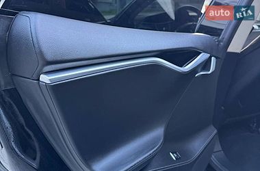 Лифтбек Tesla Model S 2014 в Новояворовске