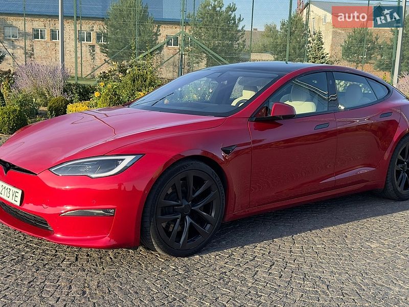 Ліфтбек Tesla Model S 2022 в Жовкві