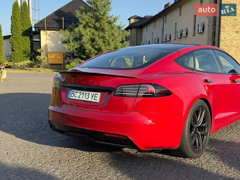 Ліфтбек Tesla Model S 2022 в Жовкві