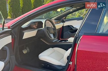Ліфтбек Tesla Model S 2022 в Жовкві