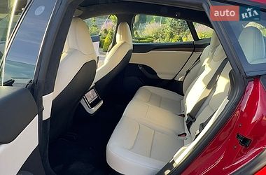 Ліфтбек Tesla Model S 2022 в Жовкві