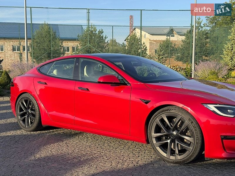 Ліфтбек Tesla Model S 2022 в Жовкві