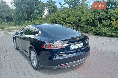 Ліфтбек Tesla Model S 2013 в Шепетівці фото 14 Ліфтбек Tesla Model S 2013 в Шепетівці