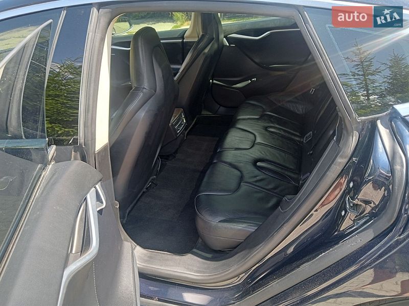 Ліфтбек Tesla Model S 2013 в Шепетівці фото 20 Ліфтбек Tesla Model S 2013 в Шепетівці