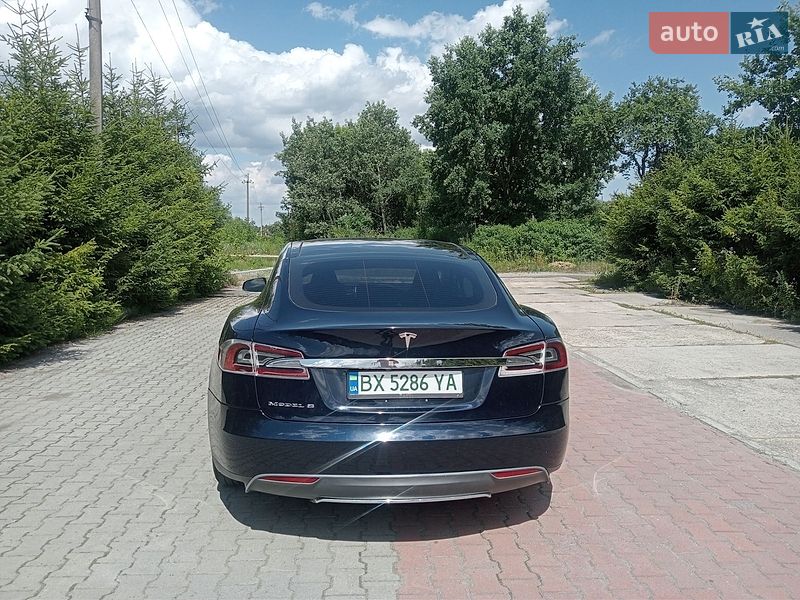Ліфтбек Tesla Model S 2013 в Шепетівці фото 52 Ліфтбек Tesla Model S 2013 в Шепетівці