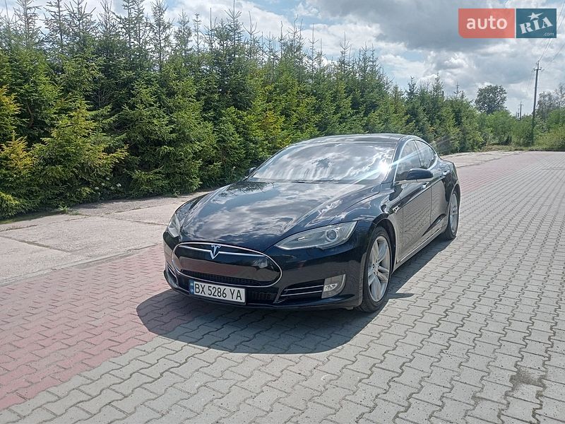 Ліфтбек Tesla Model S 2013 в Шепетівці фото 61 Ліфтбек Tesla Model S 2013 в Шепетівці