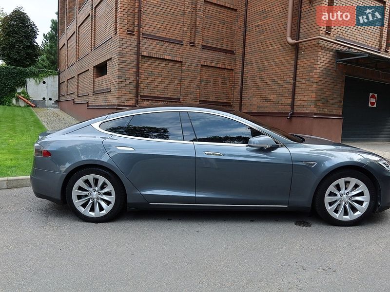 Лифтбек Tesla Model S 2014 в Днепре фото 3 Лифтбек Tesla Model S 2014 в Днепре