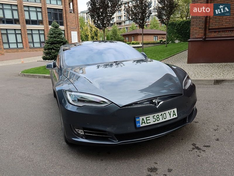 Лифтбек Tesla Model S 2014 в Днепре фото 5 Лифтбек Tesla Model S 2014 в Днепре