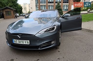 Лифтбек Tesla Model S 2014 в Днепре фото 7 Лифтбек Tesla Model S 2014 в Днепре