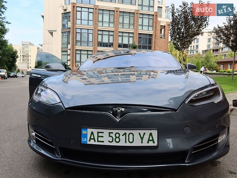 Лифтбек Tesla Model S 2014 в Днепре фото 9 Лифтбек Tesla Model S 2014 в Днепре