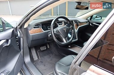 Лифтбек Tesla Model S 2014 в Днепре фото 15 Лифтбек Tesla Model S 2014 в Днепре