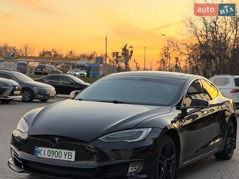 Ліфтбек Tesla Model S 2014 в Вінниці фото 3 Ліфтбек Tesla Model S 2014 в Вінниці