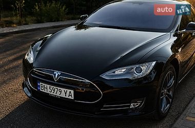 Лифтбек Tesla Model S 2013 в Одессе