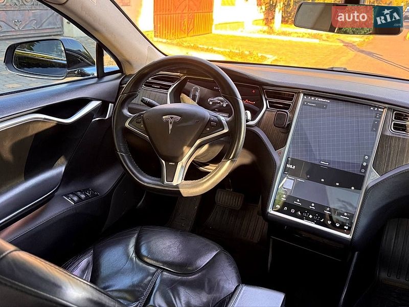Лифтбек Tesla Model S 2013 в Одессе