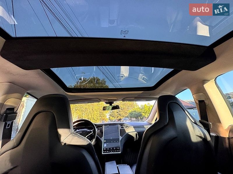 Лифтбек Tesla Model S 2013 в Одессе