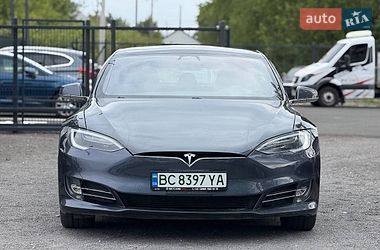 Лифтбек Tesla Model S 2018 в Львове
