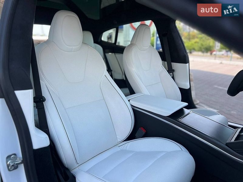 Ліфтбек Tesla Model S 2021 в Одесі фото 38 Ліфтбек Tesla Model S 2021 в Одесі