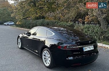 Ліфтбек Tesla Model S 2017 в Львові фото 5 Ліфтбек Tesla Model S 2017 в Львові
