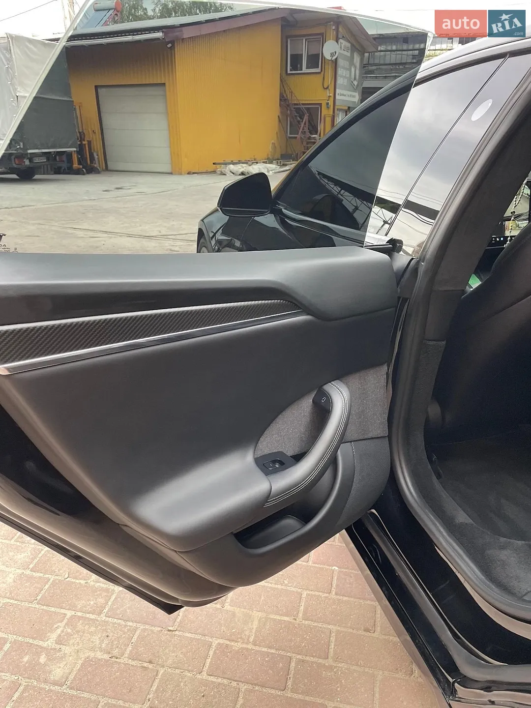 2021 Tesla Model S - мініатюра 8