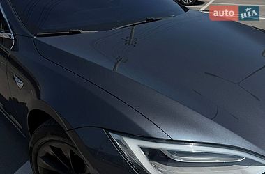 Лифтбек Tesla Model S 2017 в Киеве фото 6 Лифтбек Tesla Model S 2017 в Киеве