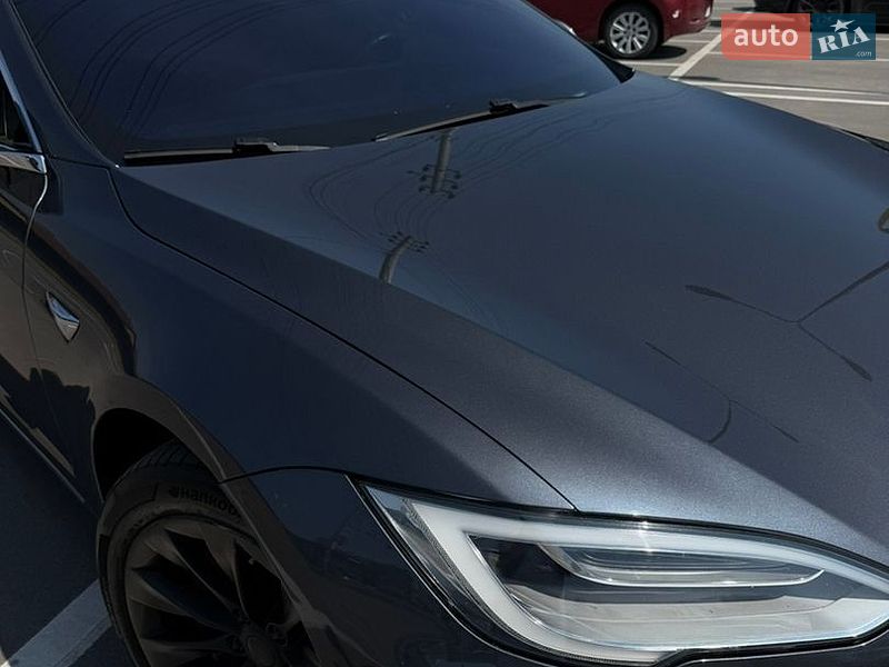 Лифтбек Tesla Model S 2017 в Киеве фото 6 Лифтбек Tesla Model S 2017 в Киеве
