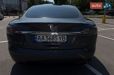 Лифтбек Tesla Model S 2017 в Киеве фото 13 Лифтбек Tesla Model S 2017 в Киеве