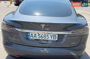 Ліфтбек Tesla Model S 2017 в Києві