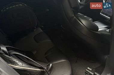 Лифтбек Tesla Model S 2017 в Киеве фото 18 Лифтбек Tesla Model S 2017 в Киеве