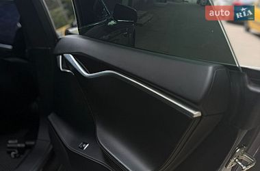 Лифтбек Tesla Model S 2017 в Киеве фото 19 Лифтбек Tesla Model S 2017 в Киеве